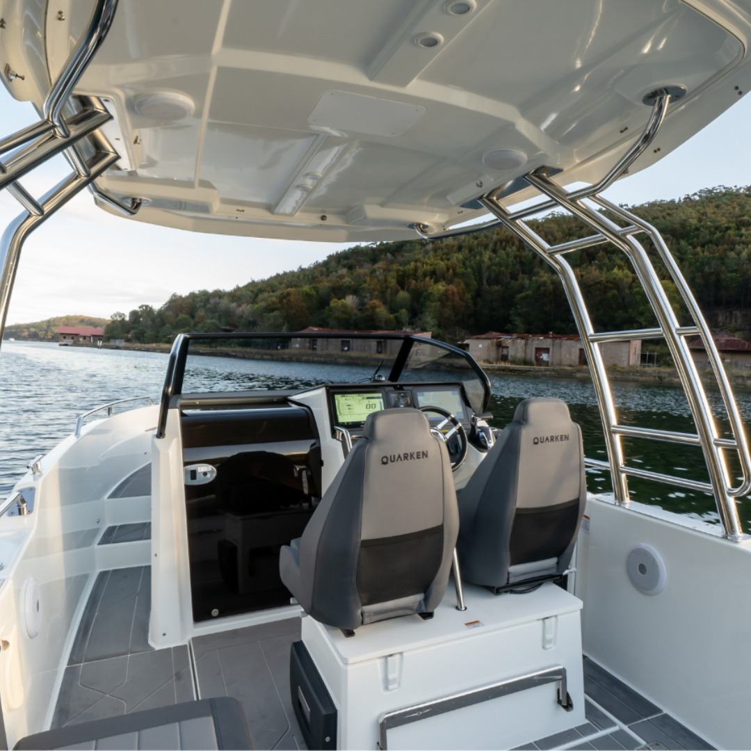 Quarken 27 T-Top