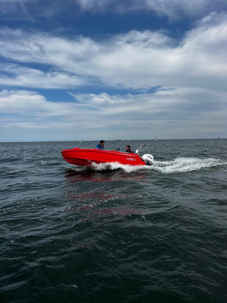 ROTO Hydra 450 RESCUE łódź polietylenowa BoatBase